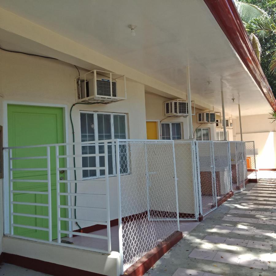 D'Lucky Garden Inn & Suites Tiniguiban Bagian luar foto