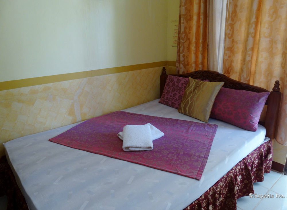 D'Lucky Garden Inn & Suites Tiniguiban Bagian luar foto